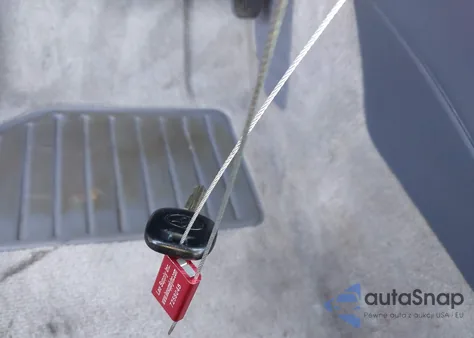 1999 Toyota Camry Xle V6 from USA, damaged, VIN 4T1BF28K5XU930080